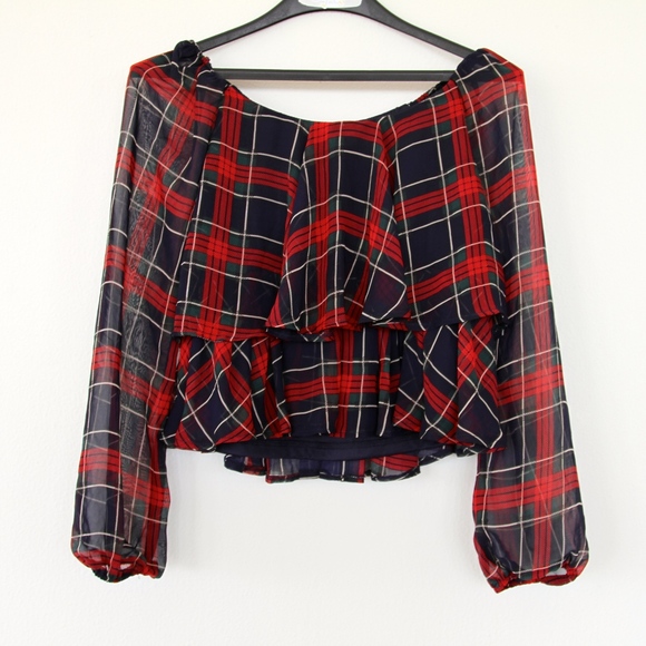 Tops - Super cute checkered Japanese-style crop top